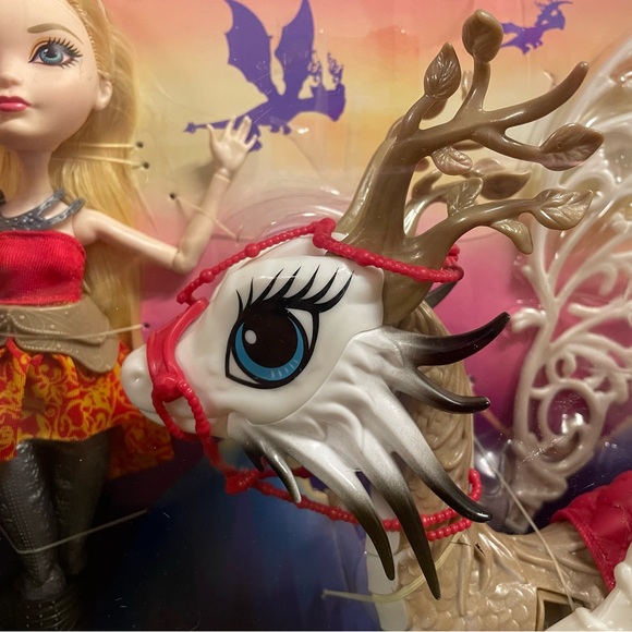 Ever After High Apple White Dragonrider Dragon Games Braebyrn Dragon NWT NRFB - Picture 3 of 15